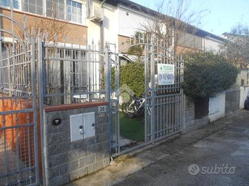 3 LOCALI A COMACCHIO