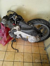 Scarabeo 100cc 4 tempi