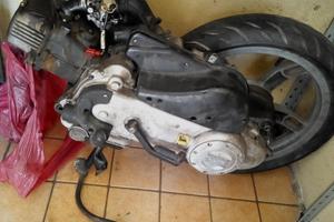 Scarabeo 100cc 4 tempi