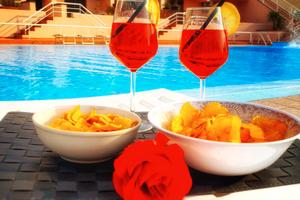 Villetta in residence con piscina e visita mare