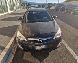 Opel Astra J