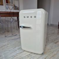 Frigorifero minibar Smeg NUOVO 