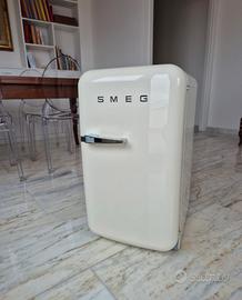 Frigorifero minibar Smeg NUOVO 