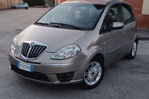 lancia musa GPL di serie 