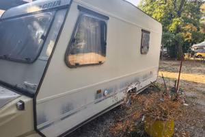 Roulotte Adria 4050 TK