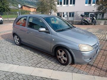 OPEL Corsa 3ª serie - 2004