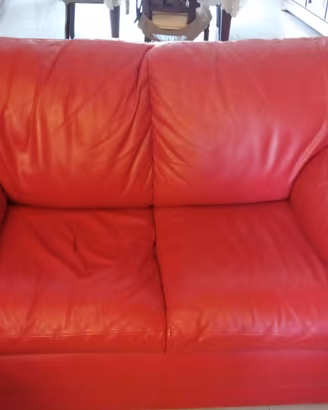 Divani in pelle rossa