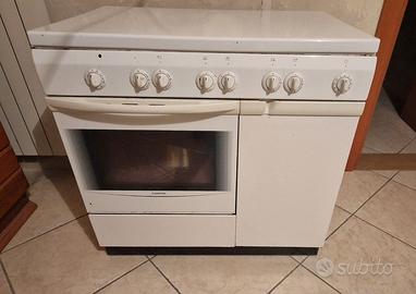 Cucina Ariston 4 fuochi