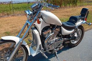 suzuki intruder 800 leggere bene.