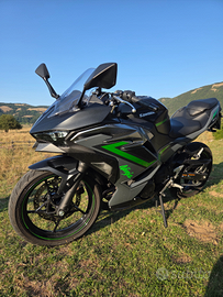 Kawasaki Ninja 500 SE 2024