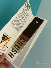 Favini Crush paper sample - Design sostenibile