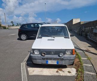 Macchina Fiat Panda
