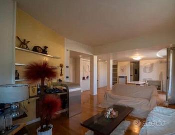 App.to signorile in palazzina di 2 proprietari