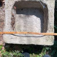 abbeveratoio in pietra