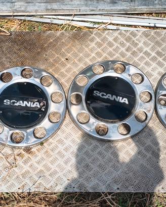 Anelli e coprimozzi Scania