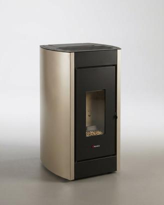 Stufa a pellet ad aria ventilata