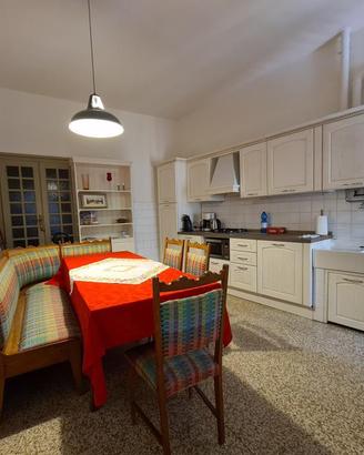 Cucina in stile classico/rustico come nuova