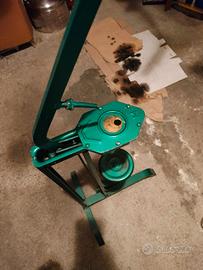 Tappatrice per sughero