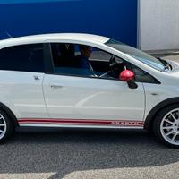 Grande Punto Abarth con autobloccante Quaife 