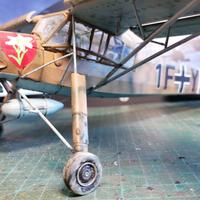 Aereo tedesco di supporto 1:32 Fieseler Storch