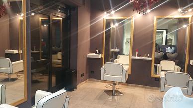 specchi, vetrine ed altro arredamento parrucchiere