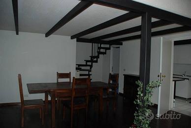 Mansarda moderna in centro