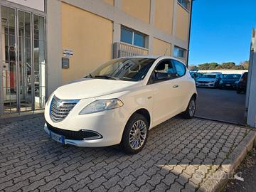 Lancia Ypsilon 0.9 TwinAir 85 CV 5 porte Metano Ec