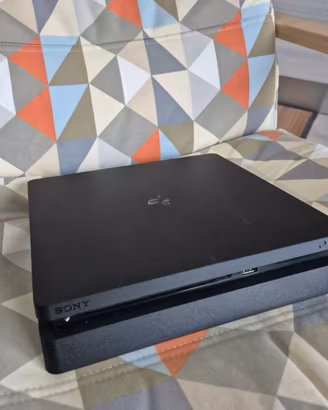 Playstation 4 slim non funzionante 
