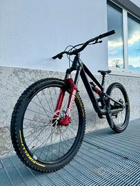YT CAPRA CORE 4 2024