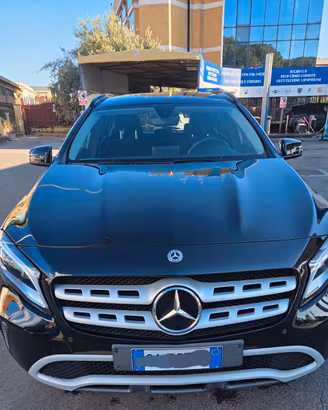 Mercedes GLA200D