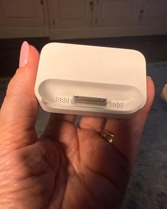 Base dock apple