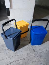 SET BIDONI IMMONDIZIA PER DIFFERENZIATA 