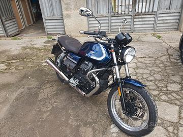 Moto Guzzi V7 850 Special