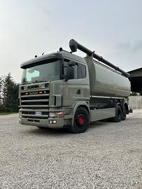 Scania 164 580 cisterna mangimi