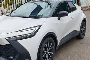 Toyota CHR 2.0 hibrida 