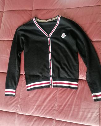 maglia con collo a V con bottoni