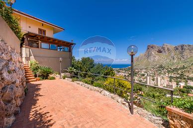 Porzione di villa - Palermo