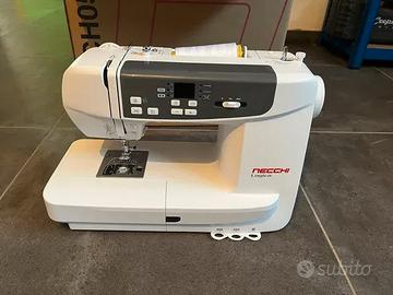 Macchina da cucire Necchi Logica