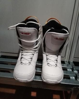 Scarponi da snowboard da donna bianchi marca Firef