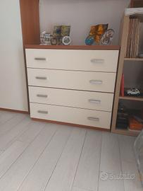 Mobiletto in legno