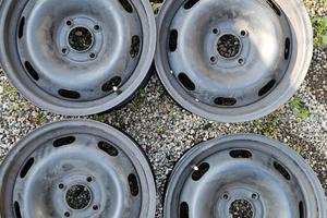 cerchi 15" peugeot 208