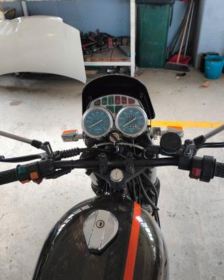 guzzi v65c
