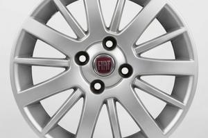 4 Cerchi da 15' in Lega - Wsp - Fiat Grande Punto