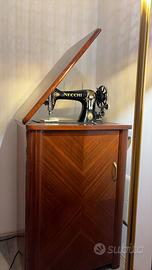 Macchina da cucire Necchi