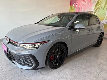 Volkswagen Golf GTI 2.0 TSI DSG