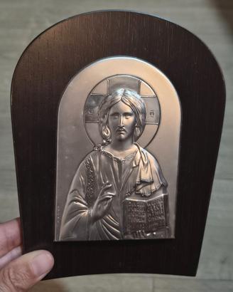 Cristo. Icona sacra di Cristo in argento montata s