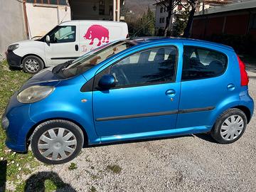 Peugeot 107 1.4 hdi anno 2006 unico proprietario