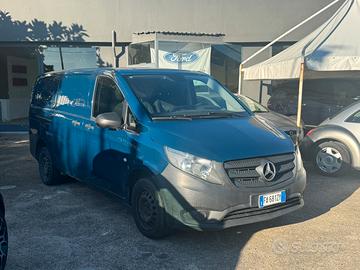 Mercedes Vito cassone lungo