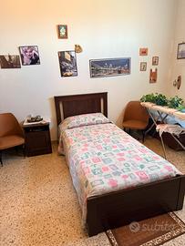 Letto singolo IKEA + doghe + materasso + comodino