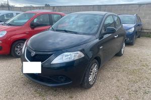 Lancia Ypsilon 1.2 69 CV 5 porte Platinum